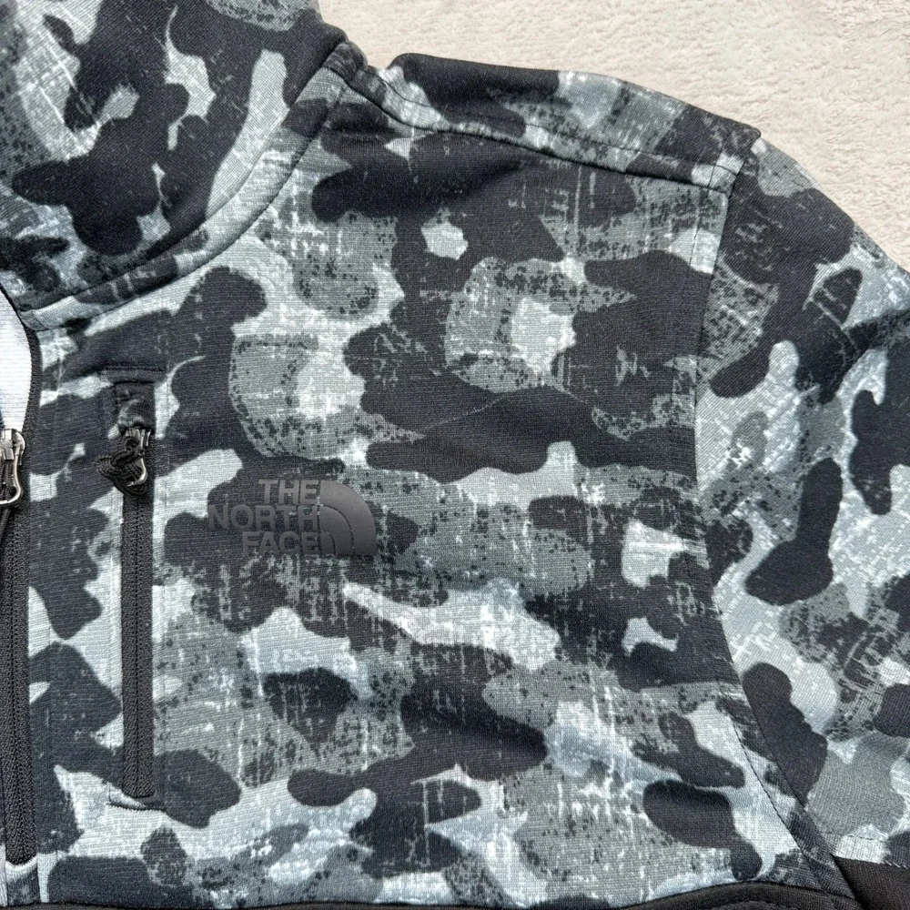 The North Face Sweatshirt Men's Small Black White Camo 1/4 Zip Pullover Outdoors